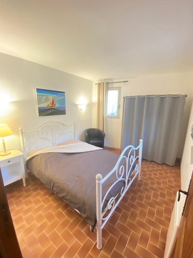 Charmant Appartement Au Coeur Du Village Tourrettes-sur-Loup Exterior photo