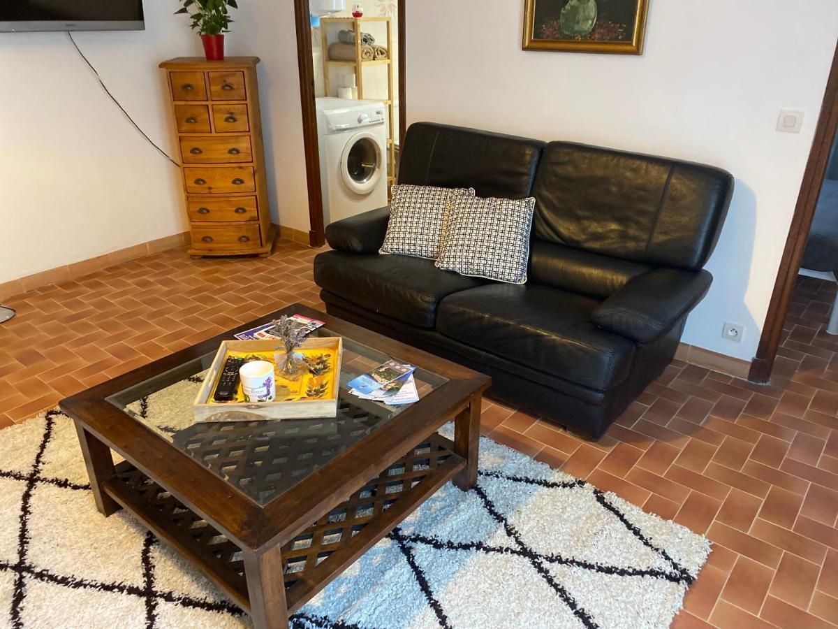 Charmant Appartement Au Coeur Du Village Tourrettes-sur-Loup Exterior photo