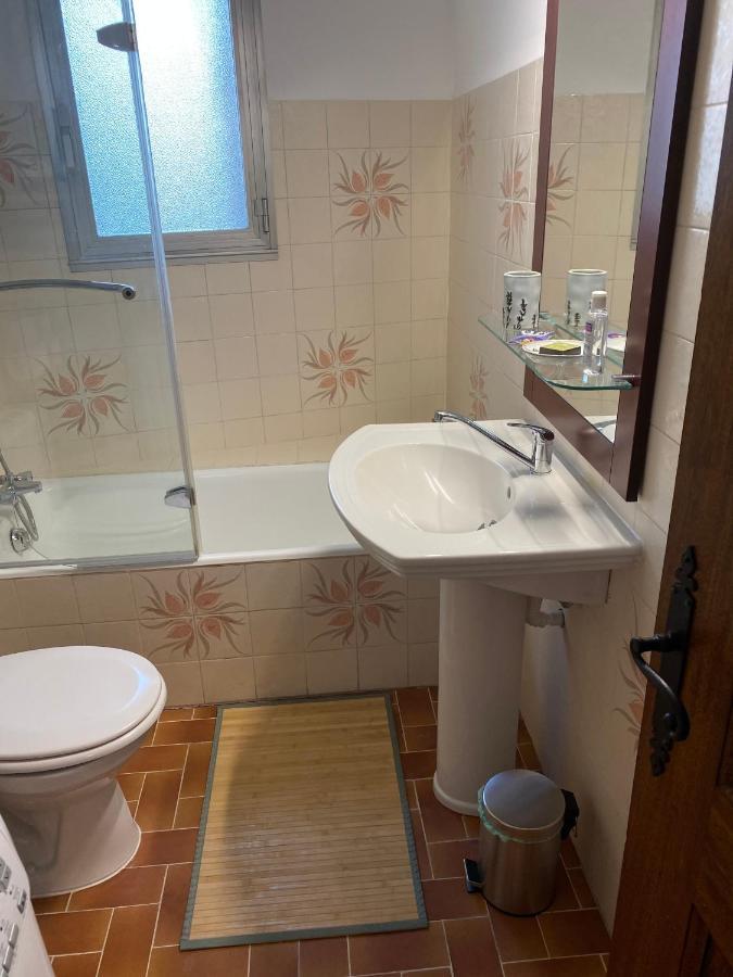 Charmant Appartement Au Coeur Du Village Tourrettes-sur-Loup Exterior photo